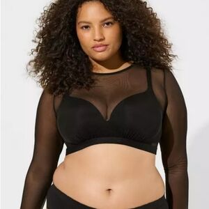 Size 3 long sleeve mesh Torrid top